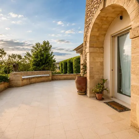 Carla - Apulian W Pool, Jacuzzi, Ac Alezio