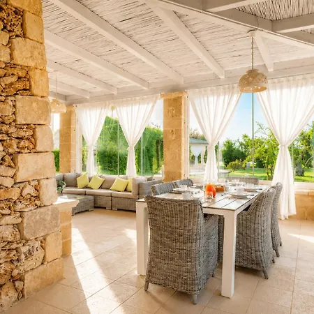 Willa Carla - Apulian W Pool, Jacuzzi, Ac